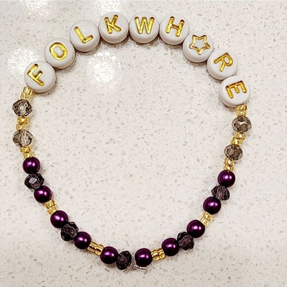 Taylor Swift Friendship Bracelet - Picture 1 of 2